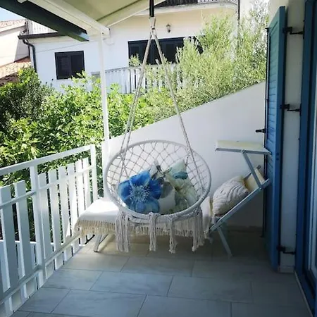 Selina Apartman *