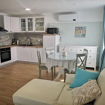 Apartman Selina *